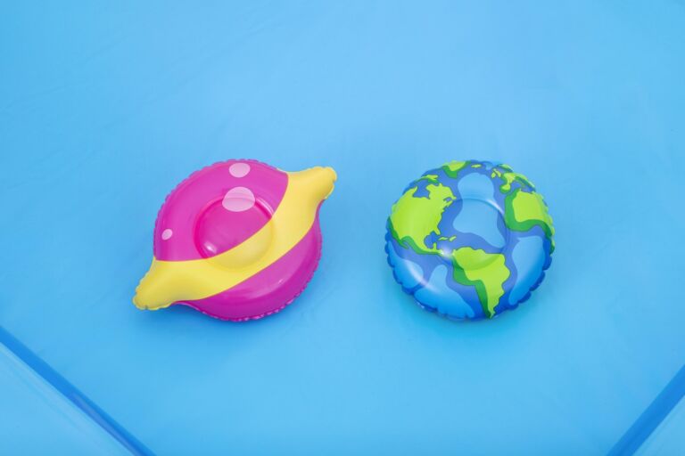 Centro de Juegos Acuáticos Hinchable Infantil Pequeño Astronauta Bestway con Tobogán