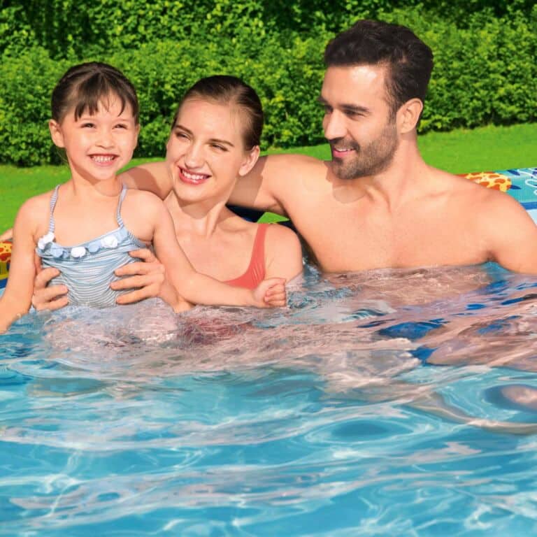 Set de piscina desmontable Bestway Steel Pro diseño animales  2.74 m x 66 cm