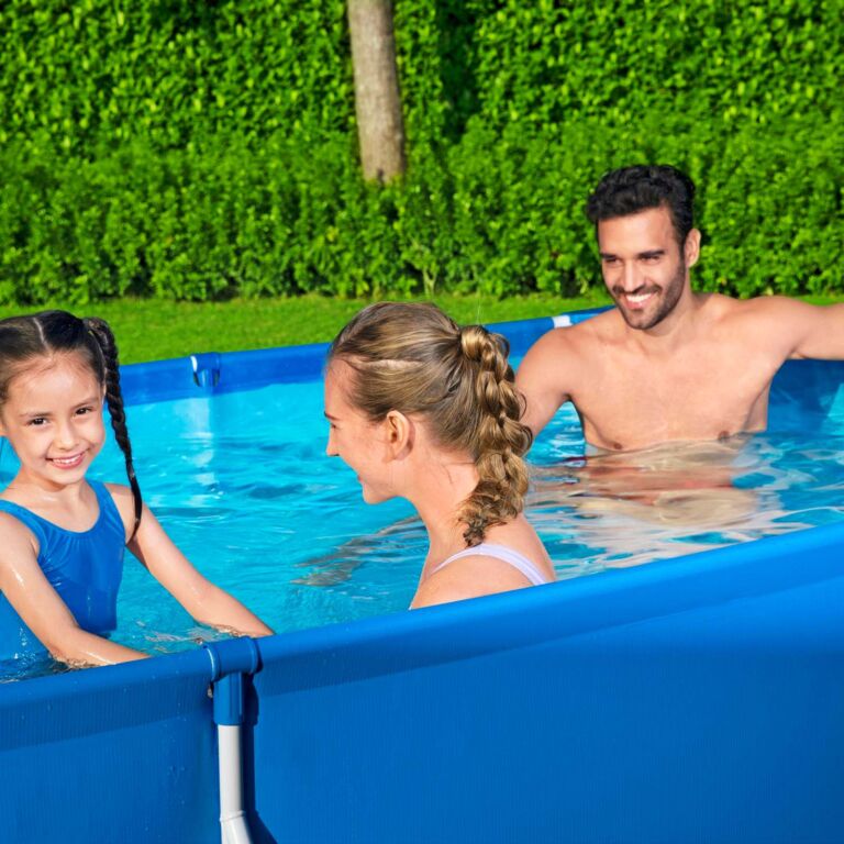 Piscina Steel Pro rectangular 3.00m x 2.01m x 66cm con bomba de filtrado de 1249L