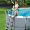 Conjunto de piscina sobre superficie Power Steel de Bestway de 5.49 m x 2.74 m x 1.22 m