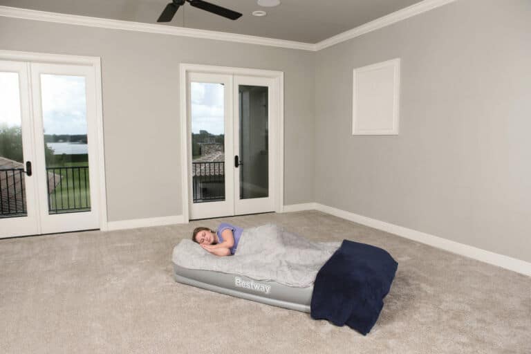 Colchón hinchable individual Tritech gris con bomba AC integrada 