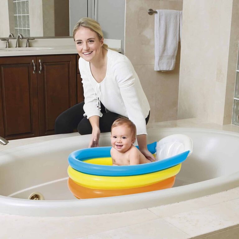 Bañera hinchable para bebés Up In and Over Squeaky Clean