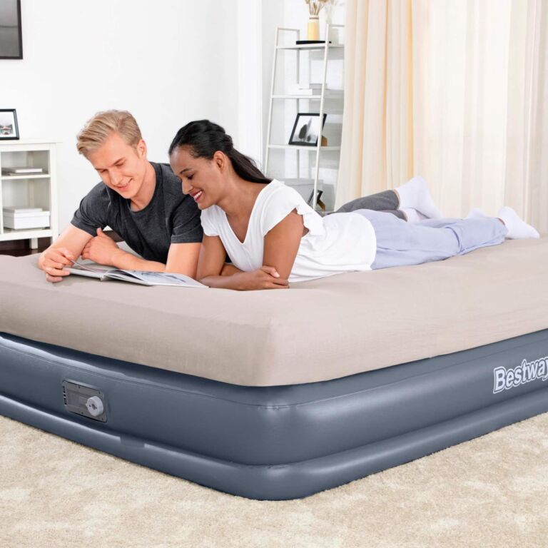 Colchón de Aire Tritech QuadComfort Queen de 2,03 m x 1,52 m x 51 cm con Bomba de Aire CA Integrada y Revestimiento Antimicrobiano