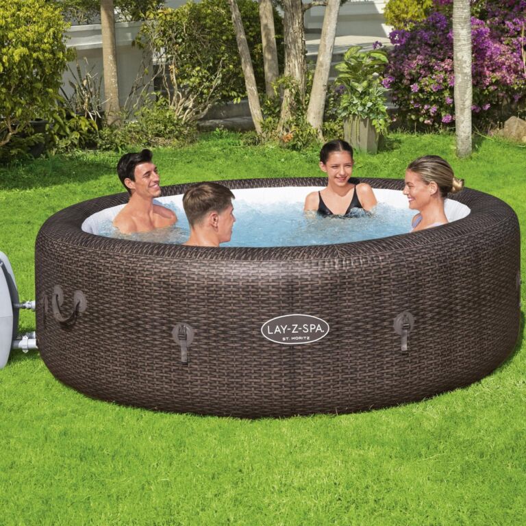 Pack de Spa de hidromasaje inflable St Moritz para 5-7 personas con accesorios