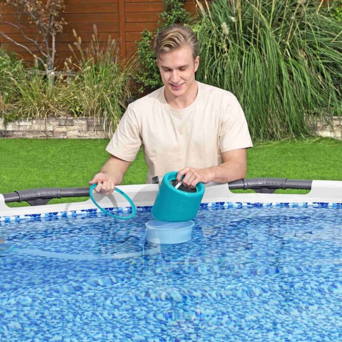 Kit mantenimiento piscina elevada con aspiradora y skimmer Bestway AquaClean Deluxe