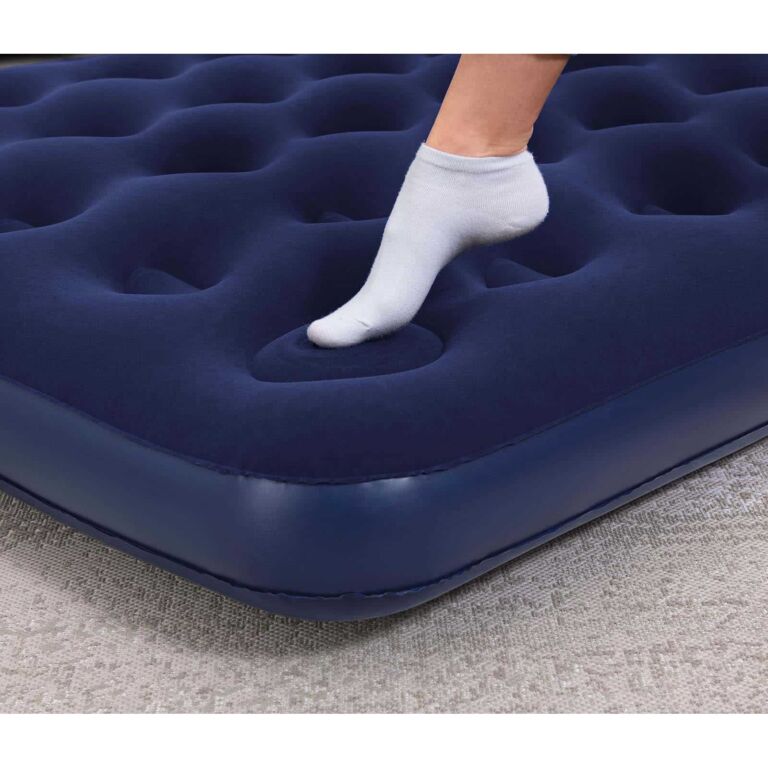 Colchón hinchable 1,91 m x 1,37 m x 28 cm con bomba de pie incorporada Bestway