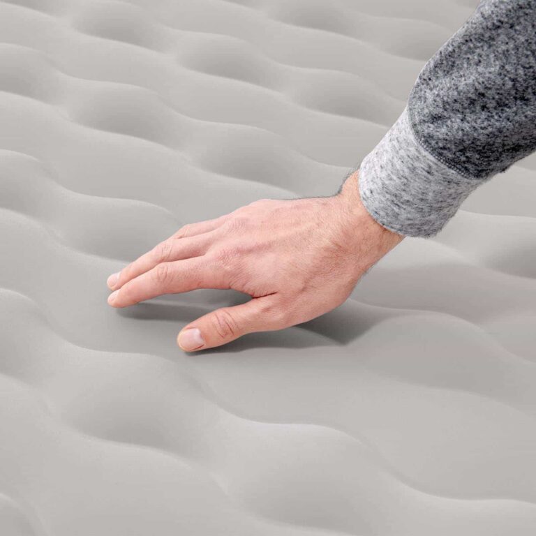 Colchón hinchable Queen Fortech con bomba integrada