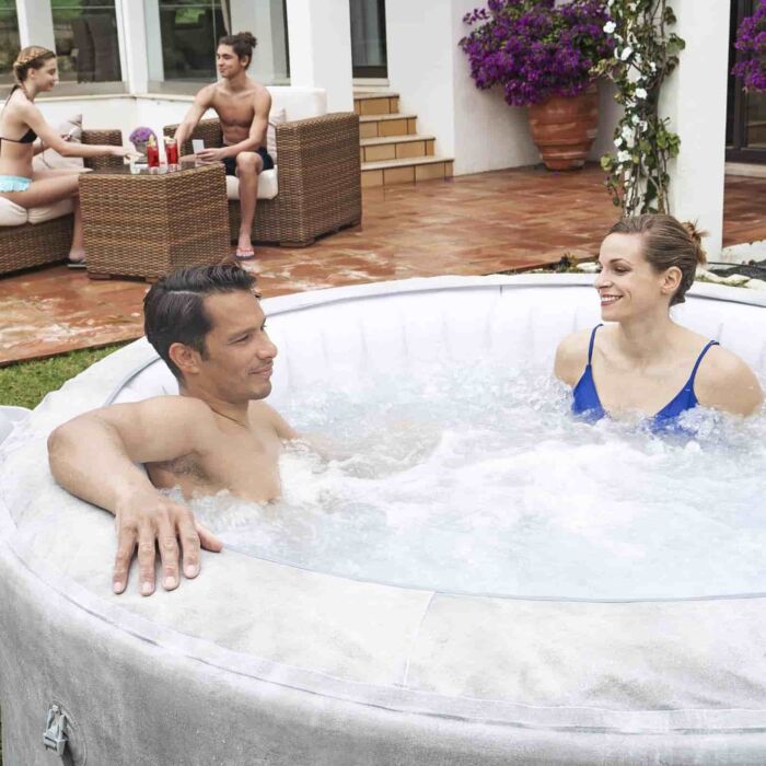 Pack Spa Zurich Airjet para 4 personas + 2 reposacabezas Lay Z spa